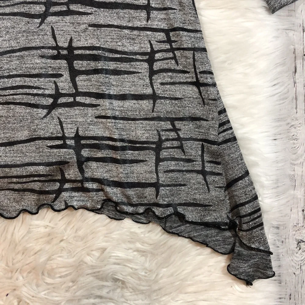 Joseph Ribkoff Shimmer Geometric Asymmetrical Top - Picture 7 of 11
